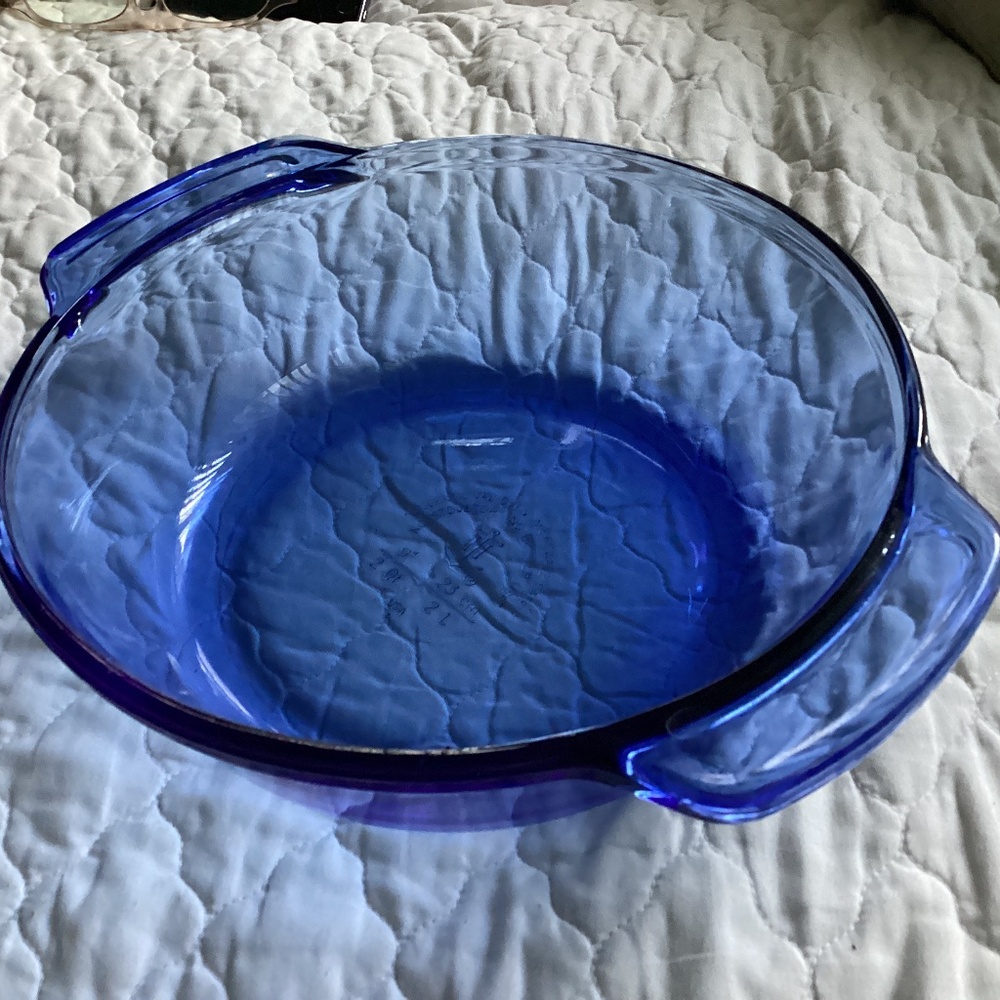 ANCHOR HOCKING COBALT BLUE TEMPERED GLASS 2 QT ROUND CASSEROLE DISH